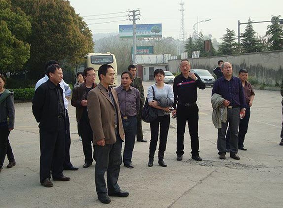 宁夏农机总站领导莅临我公司指导